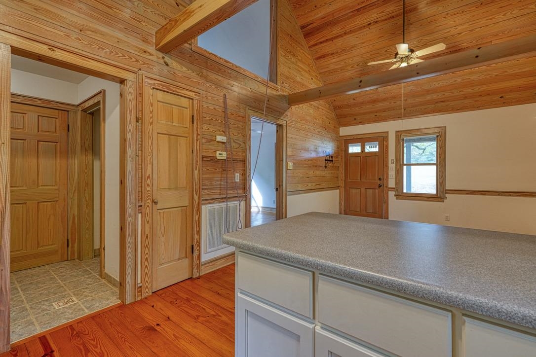 1810 Skunk Hollow Road Campobello, SC 29322 - Photo 10 of 50