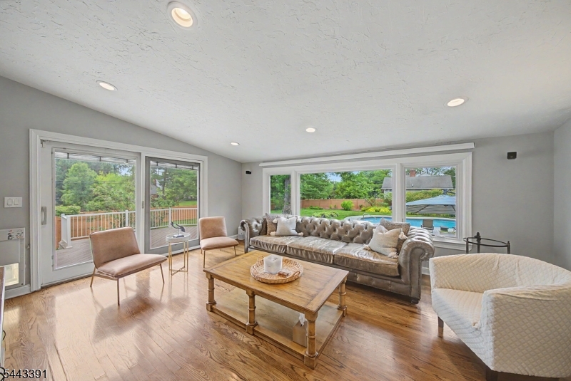6 Coventry Road Livingston, NJ 07039 - Photo 9 of 37