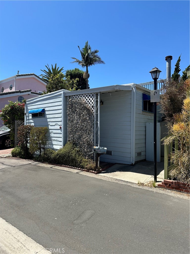 58 Riversea Road Seal Beach, CA 90740 - Photo 2 of 11 Gallery Image 2