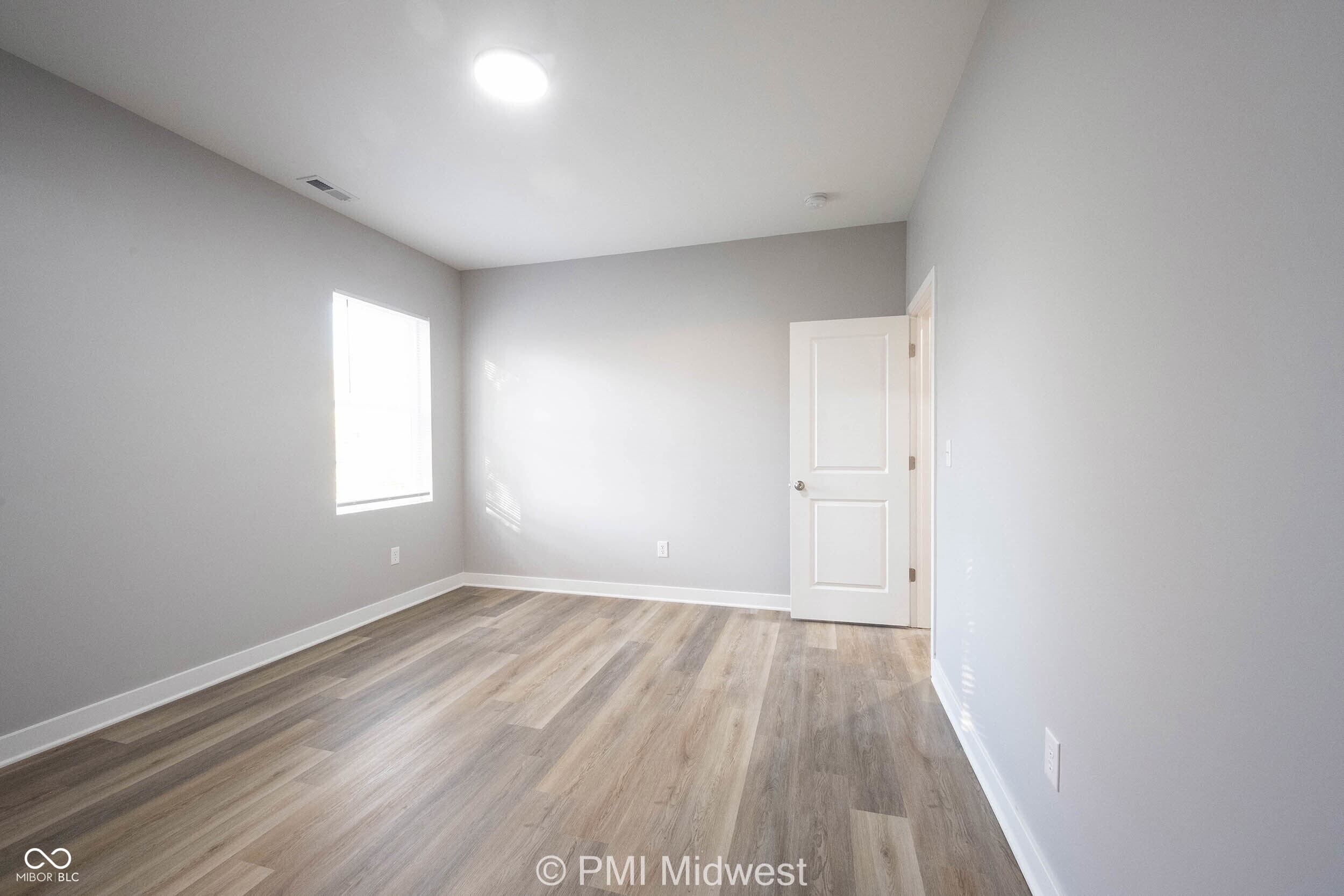 1843 North Dexter Street, Unit B Indianapolis, IN 46202 - Photo 14 of 20