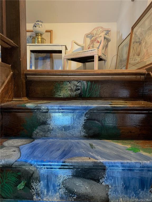 446 Shandelee Road Livingston Manor, NY 12758 - Photo 12 of 33 Detailed view Cottage steps