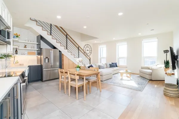 $1,075,000 | 78 Fort Avenue, Unit 78, Boston, MA 02119