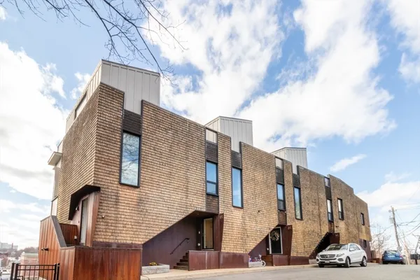 $1,075,000 | 78 Fort Avenue, Unit 78, Boston, MA 02119