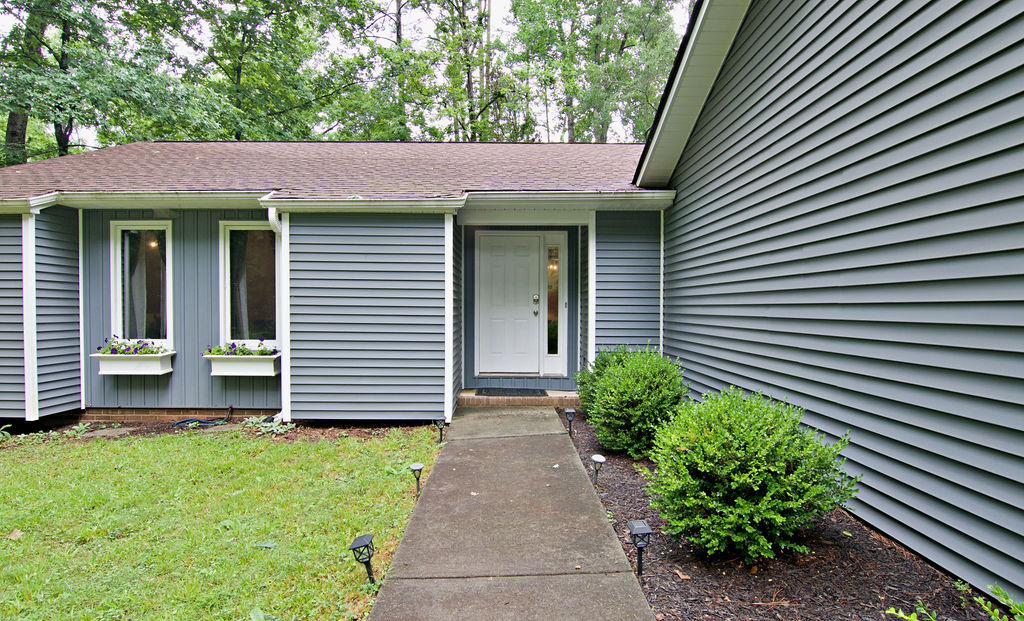 1279 Coneross Point Drive Seneca, SC 29678 - Photo 46 of 48