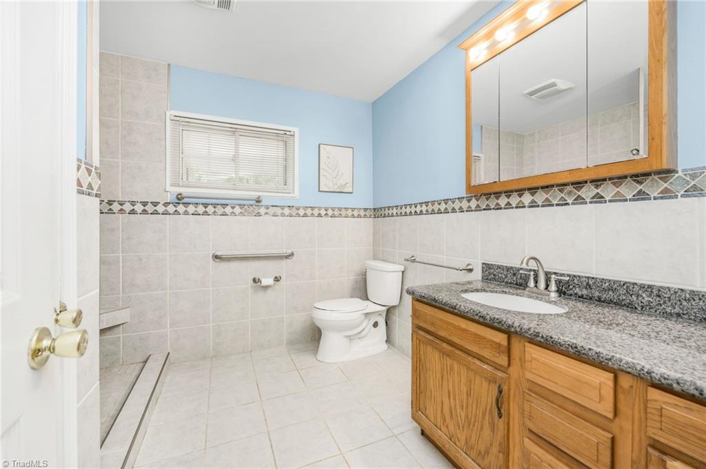 1335 Berwick Road Southwest Winston-Salem, NC 27103 - Photo 24 of 40 Gallery Image 24