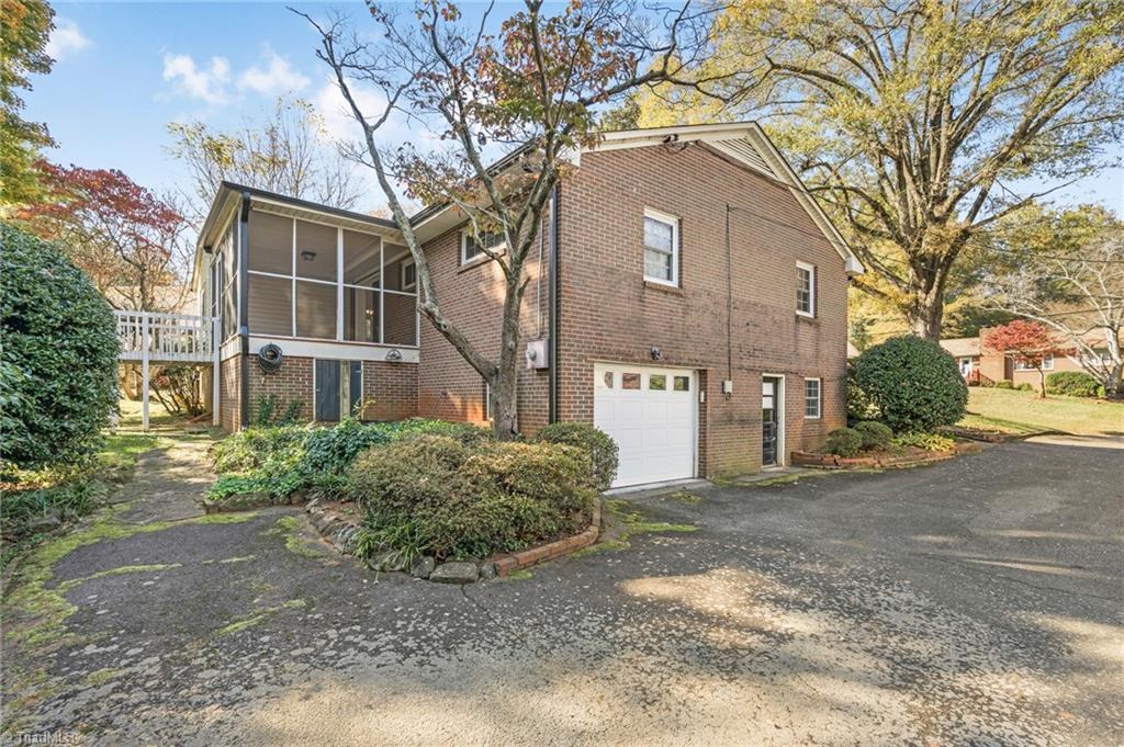 1335 Berwick Road Southwest Winston-Salem, NC 27103 - Photo 34 of 40 Gallery Image 34