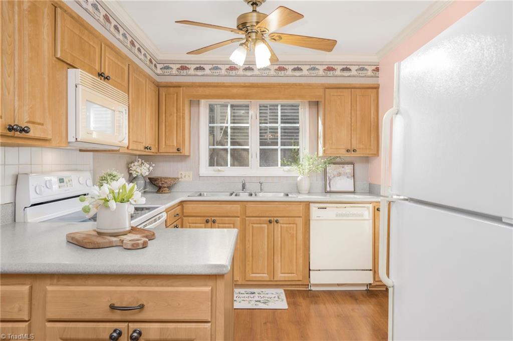 1335 Berwick Road Southwest Winston-Salem, NC 27103 - Photo 10 of 40 Gallery Image 10