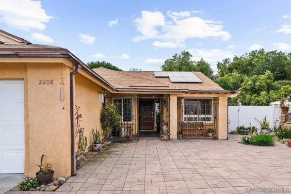 $4,100 | 2208 Spring Oak Way, San Diego, CA 92139
