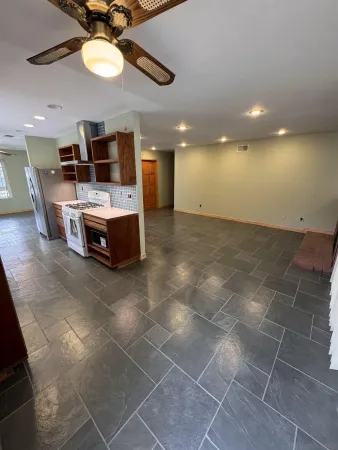 $4,100 | 2208 Spring Oak Way, San Diego, CA 92139