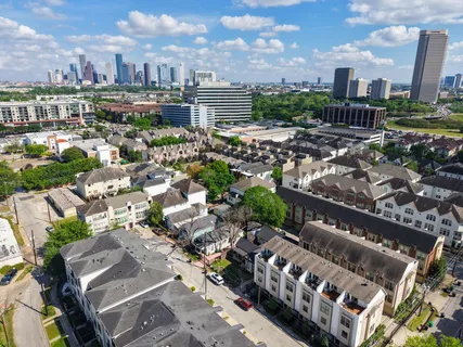a picture of city view