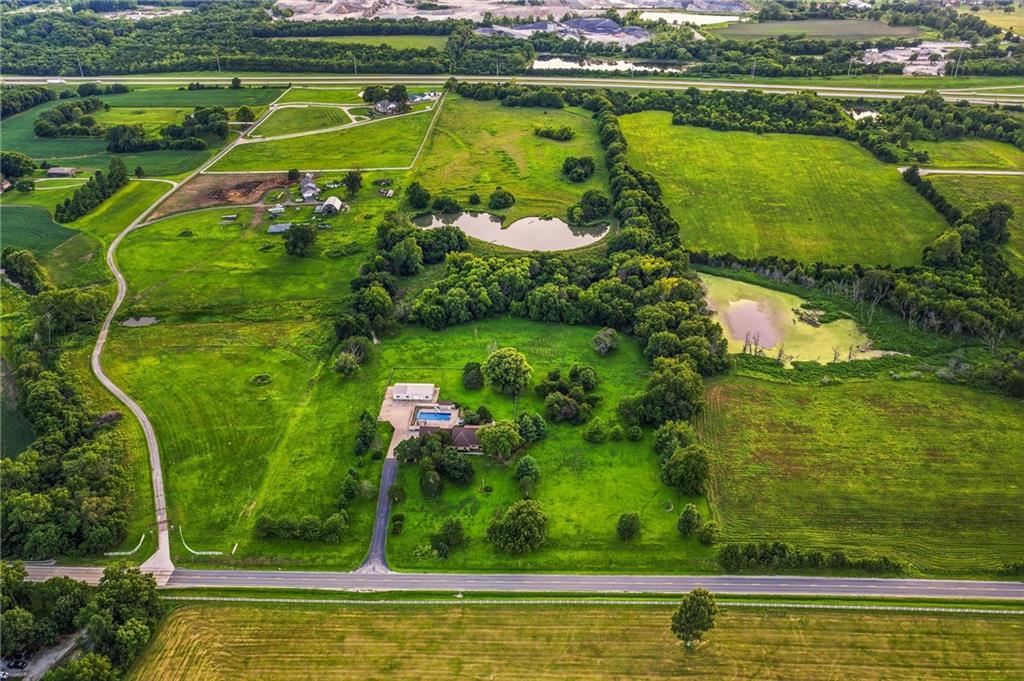 24960 Metcalf Road Louisburg, KS 66053 - Photo 4 of 11