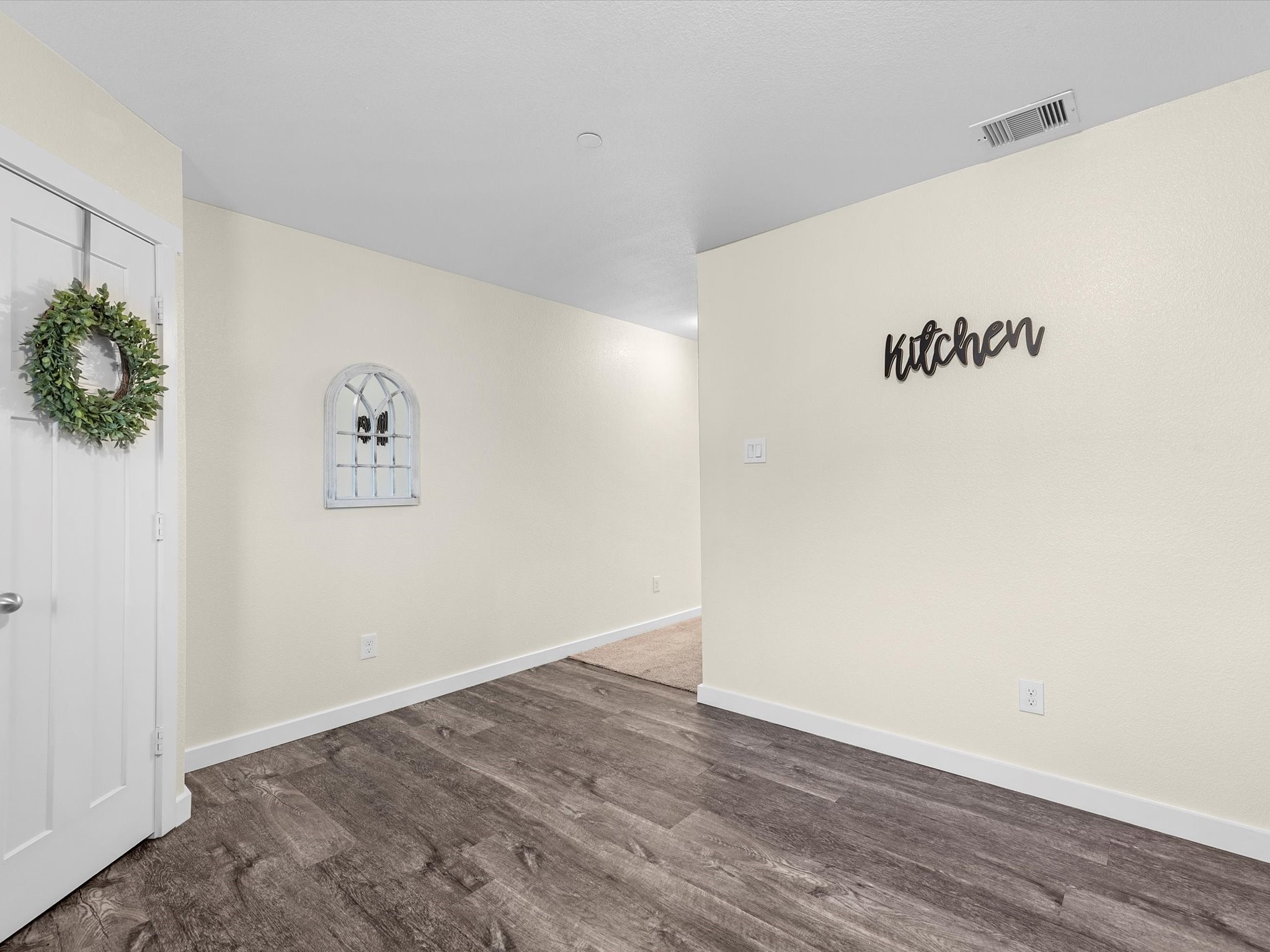 21155 Gosling Road, Unit 31B Spring, TX 77388 - Photo 6 of 36 a view of an empty room