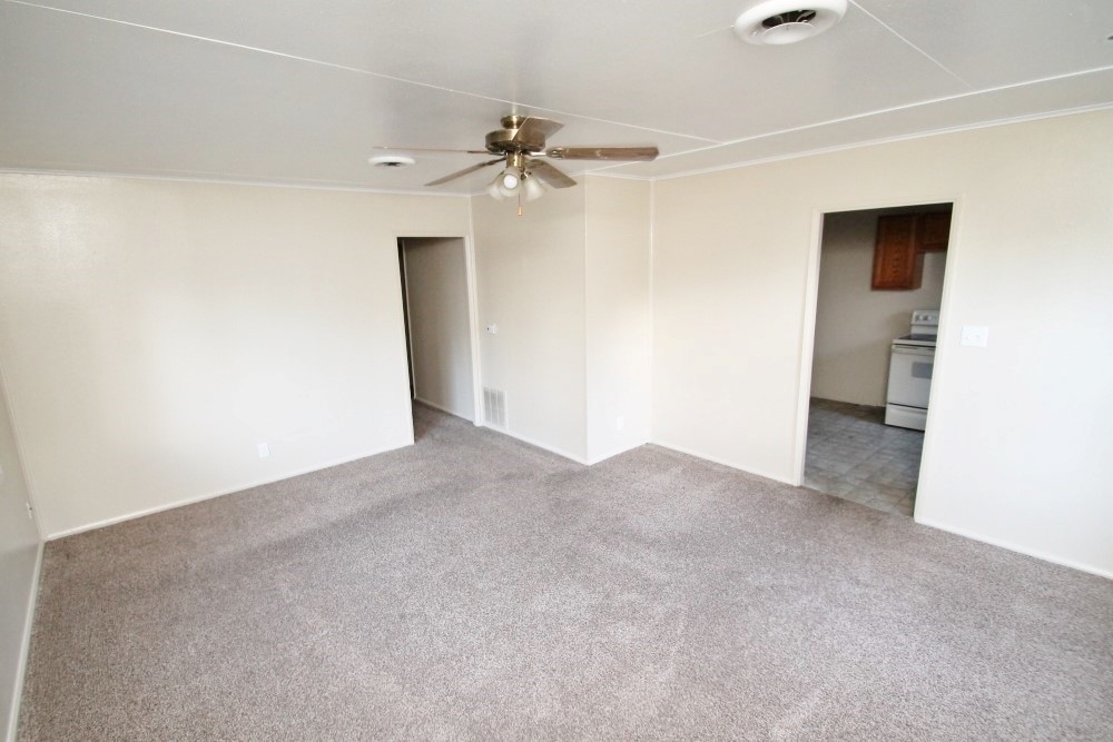 6016 Kent Road Fort Wayne, IN 46816 - Photo 3 of 13