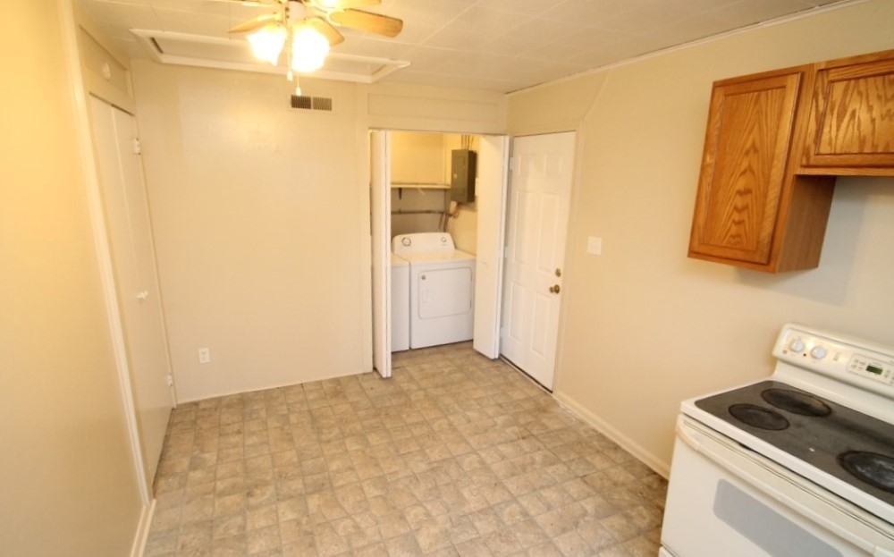 6016 Kent Road Fort Wayne, IN 46816 - Photo 6 of 13