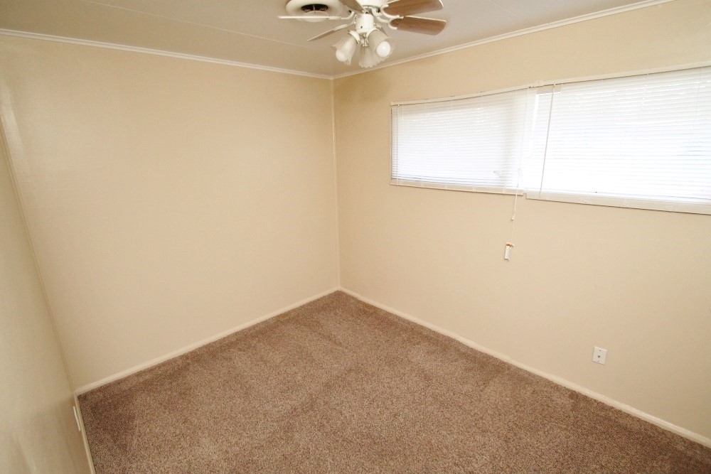 6016 Kent Road Fort Wayne, IN 46816 - Photo 9 of 13