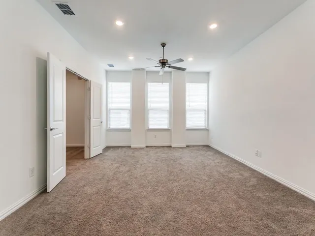 $3,500 | 2122 Creekbluff Court, Lewisville, TX 75010