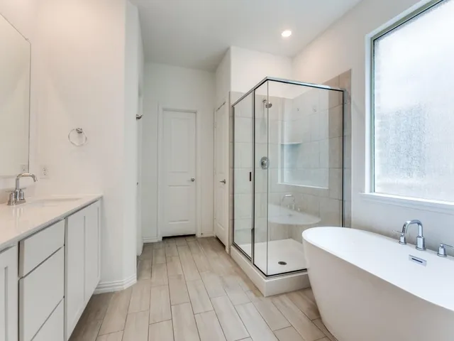 $3,500 | 2122 Creekbluff Court, Lewisville, TX 75010