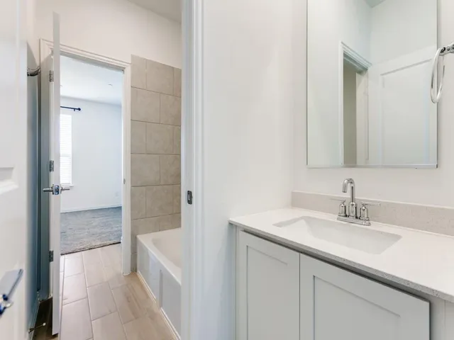 $3,500 | 2122 Creekbluff Court, Lewisville, TX 75010