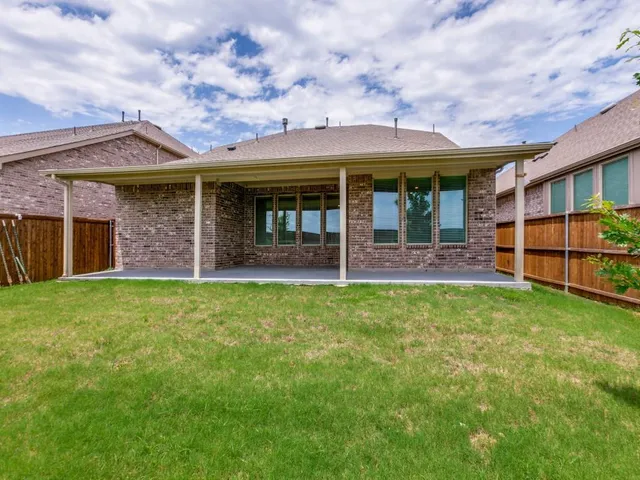 $3,500 | 2122 Creekbluff Court, Lewisville, TX 75010