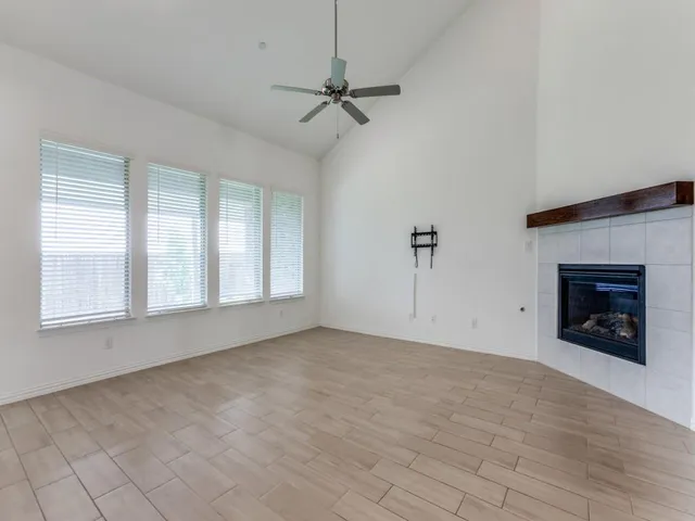 $3,500 | 2122 Creekbluff Court, Lewisville, TX 75010