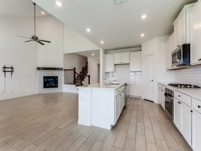 $3,500 | 2122 Creekbluff Court, Lewisville, TX 75010