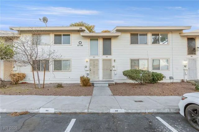 $1,090 | 4770 South Topaz Street, Unit 89, Las Vegas, NV 89121