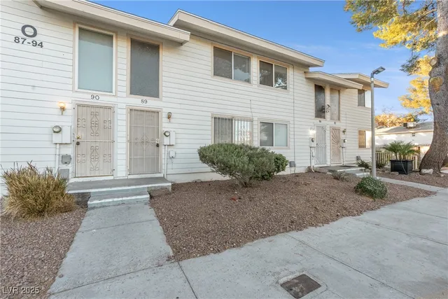 $1,090 | 4770 South Topaz Street, Unit 89, Las Vegas, NV 89121