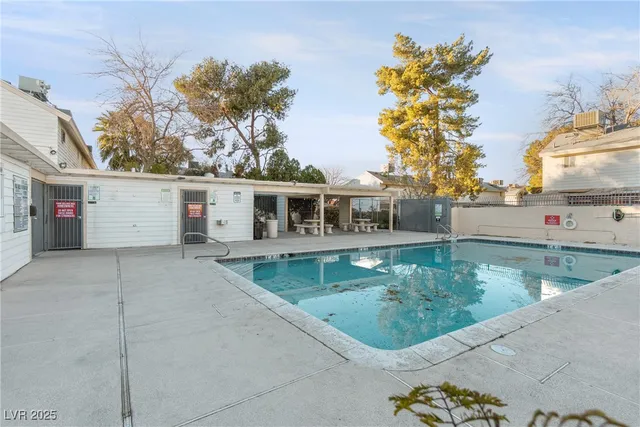 $1,090 | 4770 South Topaz Street, Unit 89, Las Vegas, NV 89121