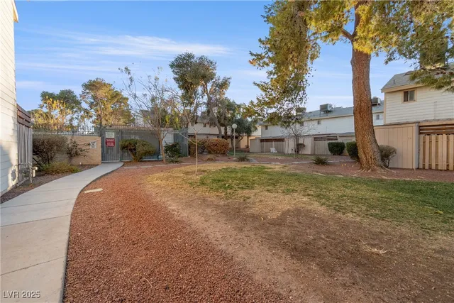 $1,090 | 4770 South Topaz Street, Unit 89, Las Vegas, NV 89121