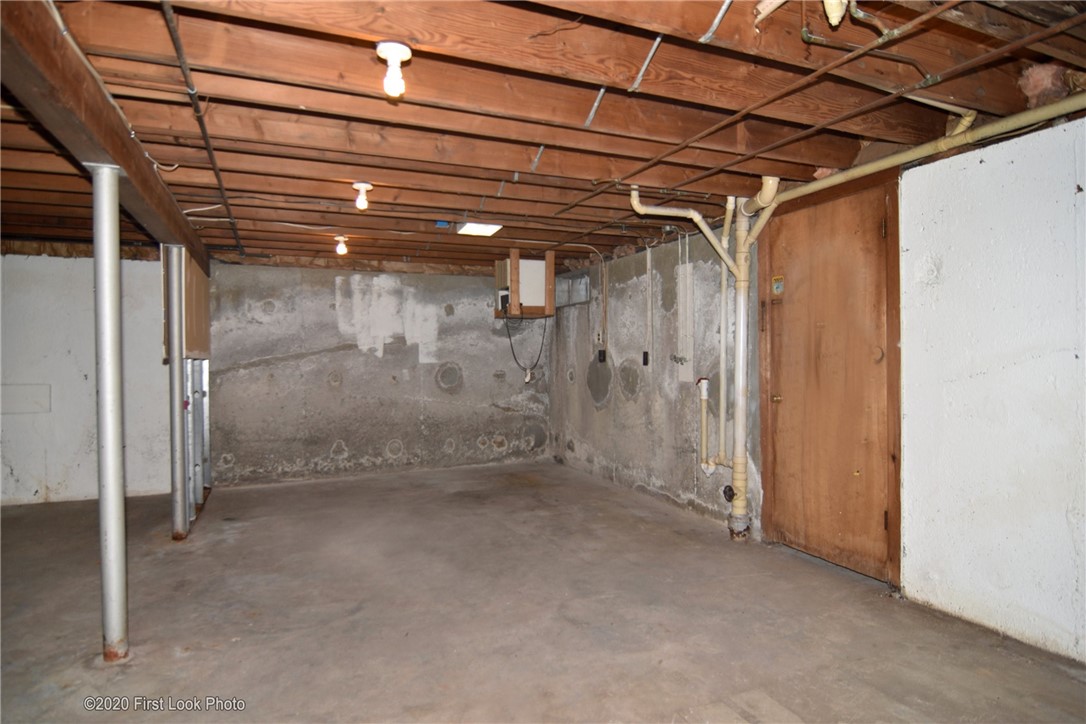 140 Lawrence Street Cranston, RI 02920 - Photo 20 of 21