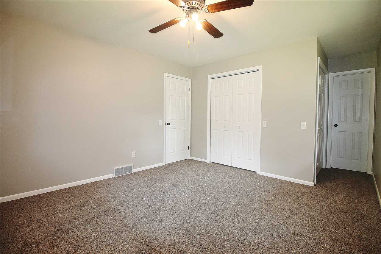 2893 Edna Road Rockford, IL 61102 - Photo 13 of 18 Gallery Image 13