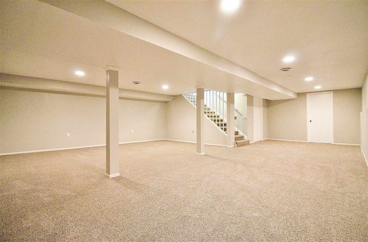 2893 Edna Road Rockford, IL 61102 - Photo 15 of 18 Gallery Image 15