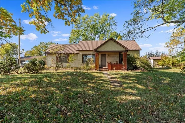 $424,900 | 17190 Highway 13, Rayville, MO 64084