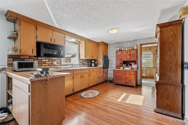 $475,000 | 17190 Highway 13, Richmond, MO 64085