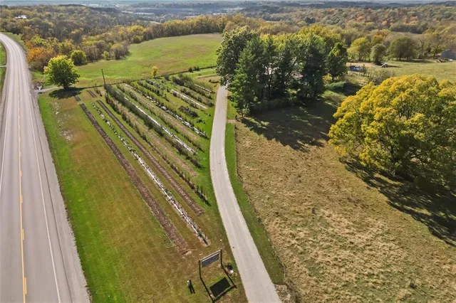 $475,000 | 17190 Highway 13, Richmond, MO 64085