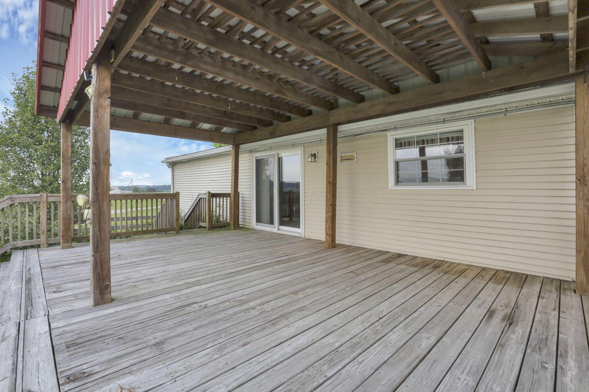 13055 Cooksey Road Utica, OH 43080 - Photo 60 of 84 Back Deck