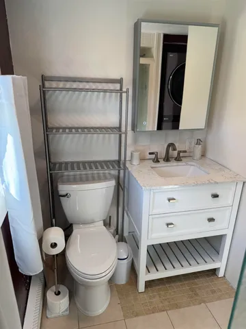 $3,400 | 17 Great Cove Drive, Newmarket, NH 03857