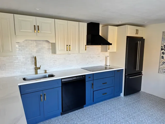 $3,400 | 17 Great Cove Drive, Newmarket, NH 03857