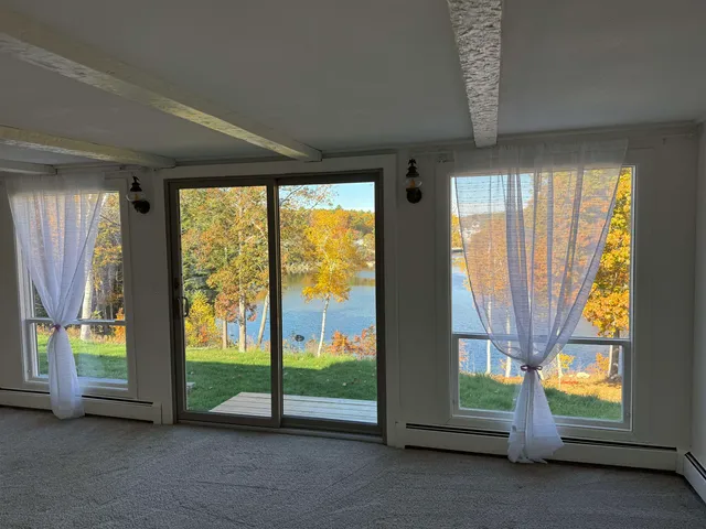 $3,400 | 17 Great Cove Drive, Newmarket, NH 03857