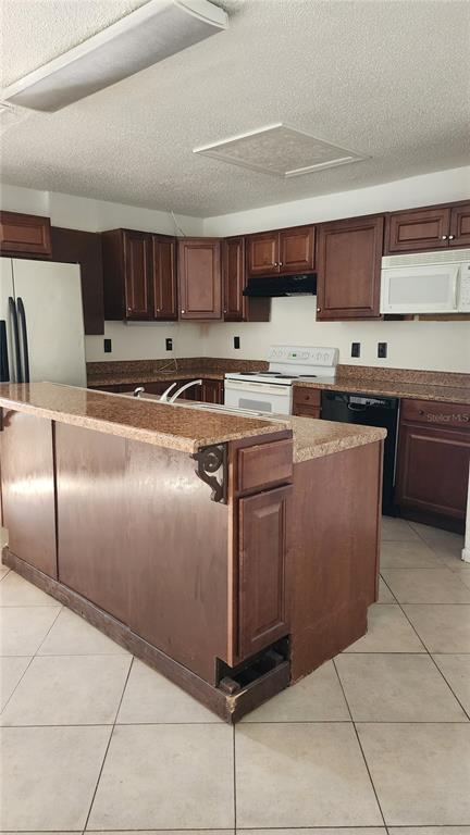 5015 Edmee Circle Orlando, FL 32822 - Photo 3 of 11