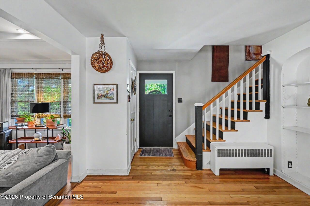 509 Glenburn Road Clarks Summit, PA 18411 - Photo 4 of 58 Entry
