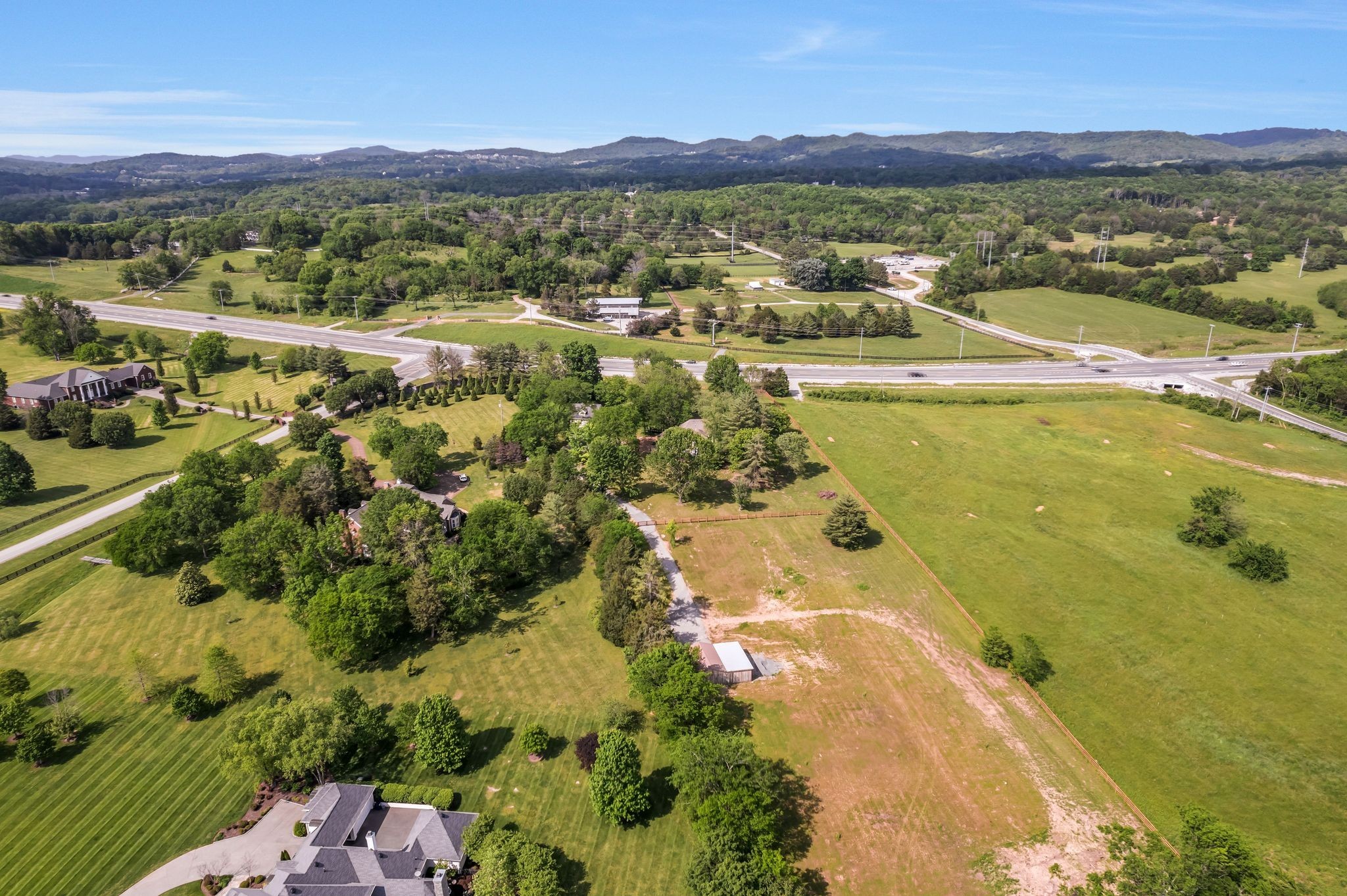 4519 Murfreesboro Road Franklin, TN 37067 - Photo 40 of 51 a view of an ocean and a mountain