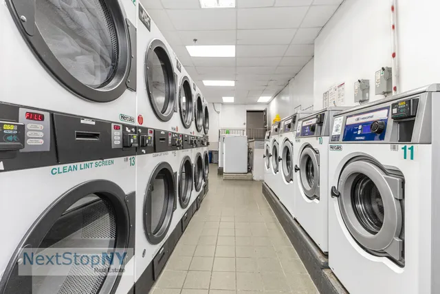 a view of a pathway with a yard