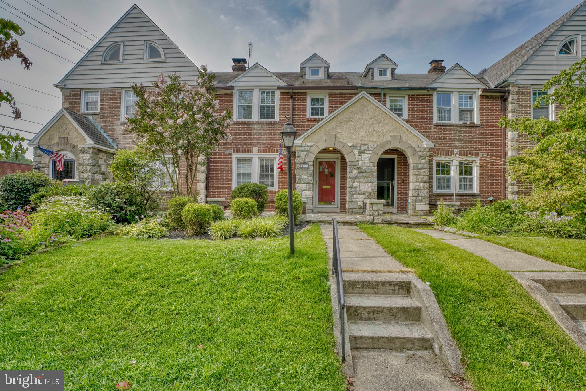 425 Hopkins Road Baltimore, MD 21212 - Photo 1 of 44