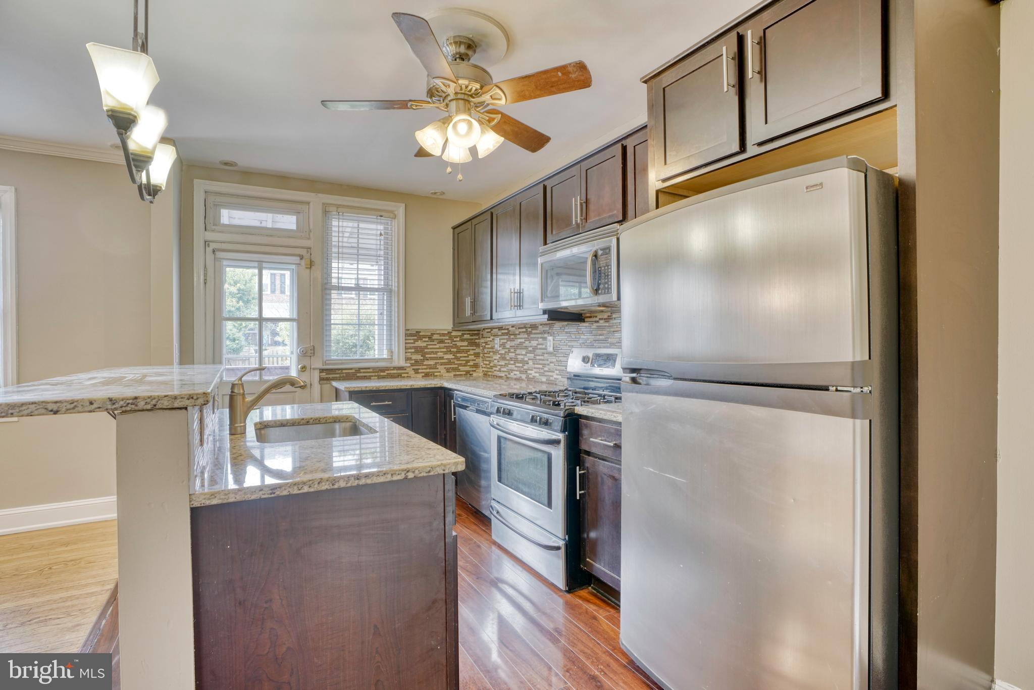 425 Hopkins Road Baltimore, MD 21212 - Photo 14 of 44
