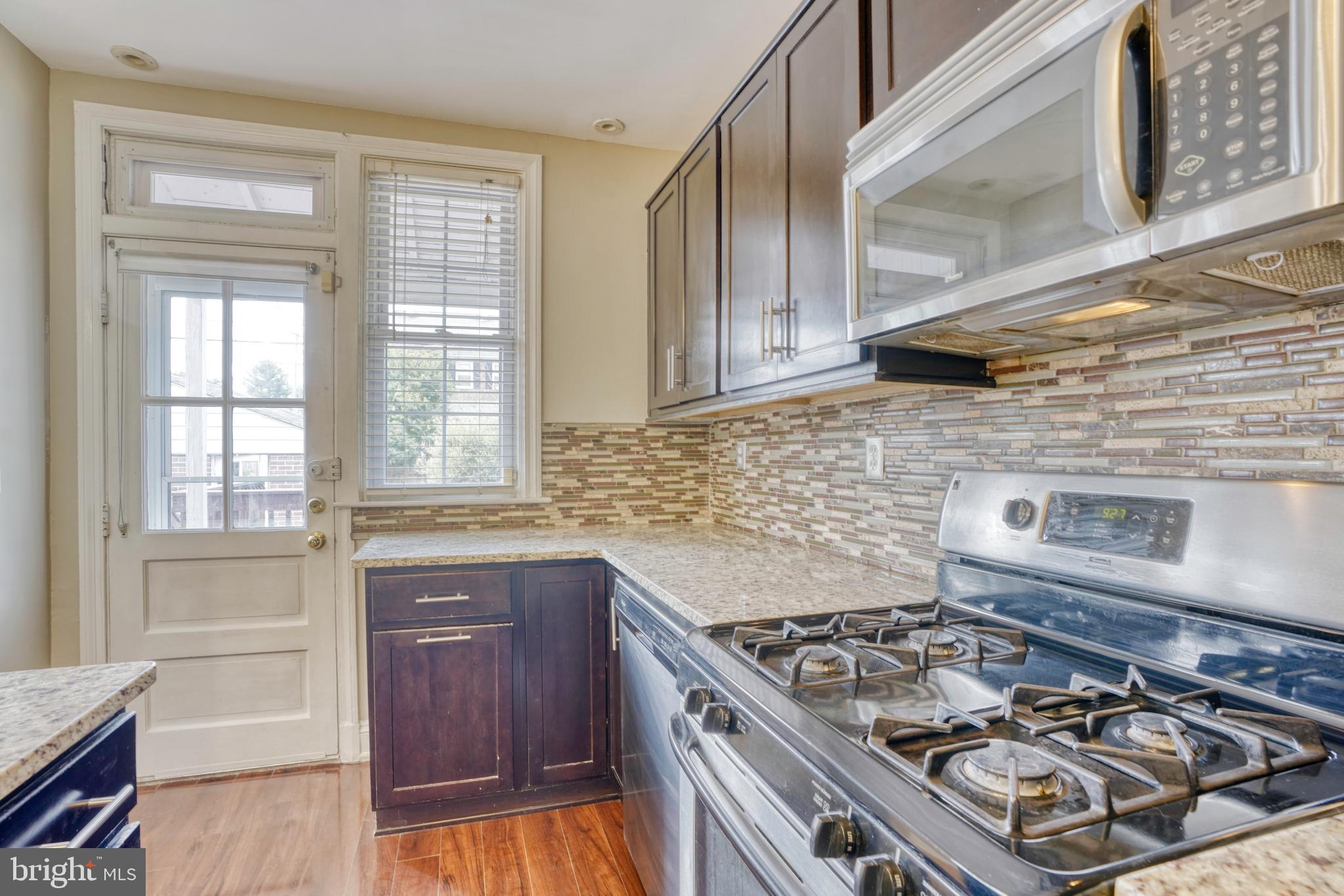 425 Hopkins Road Baltimore, MD 21212 - Photo 16 of 44
