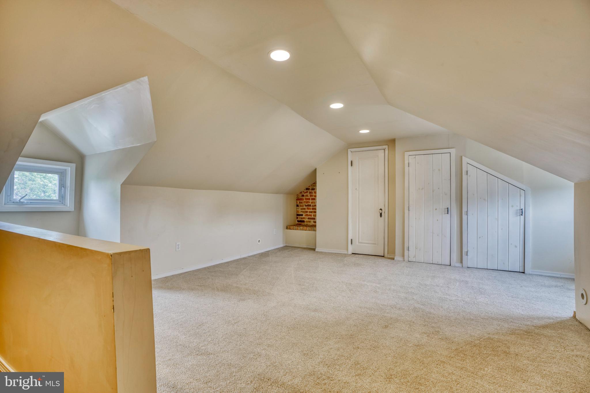 425 Hopkins Road Baltimore, MD 21212 - Photo 32 of 44