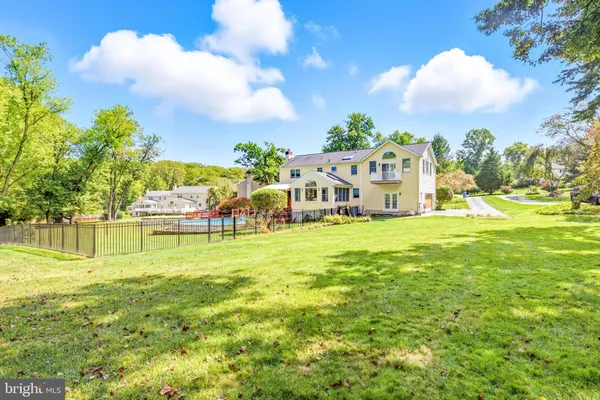 $850,000 | 76 Colonial Circle, Thornton, PA 19373