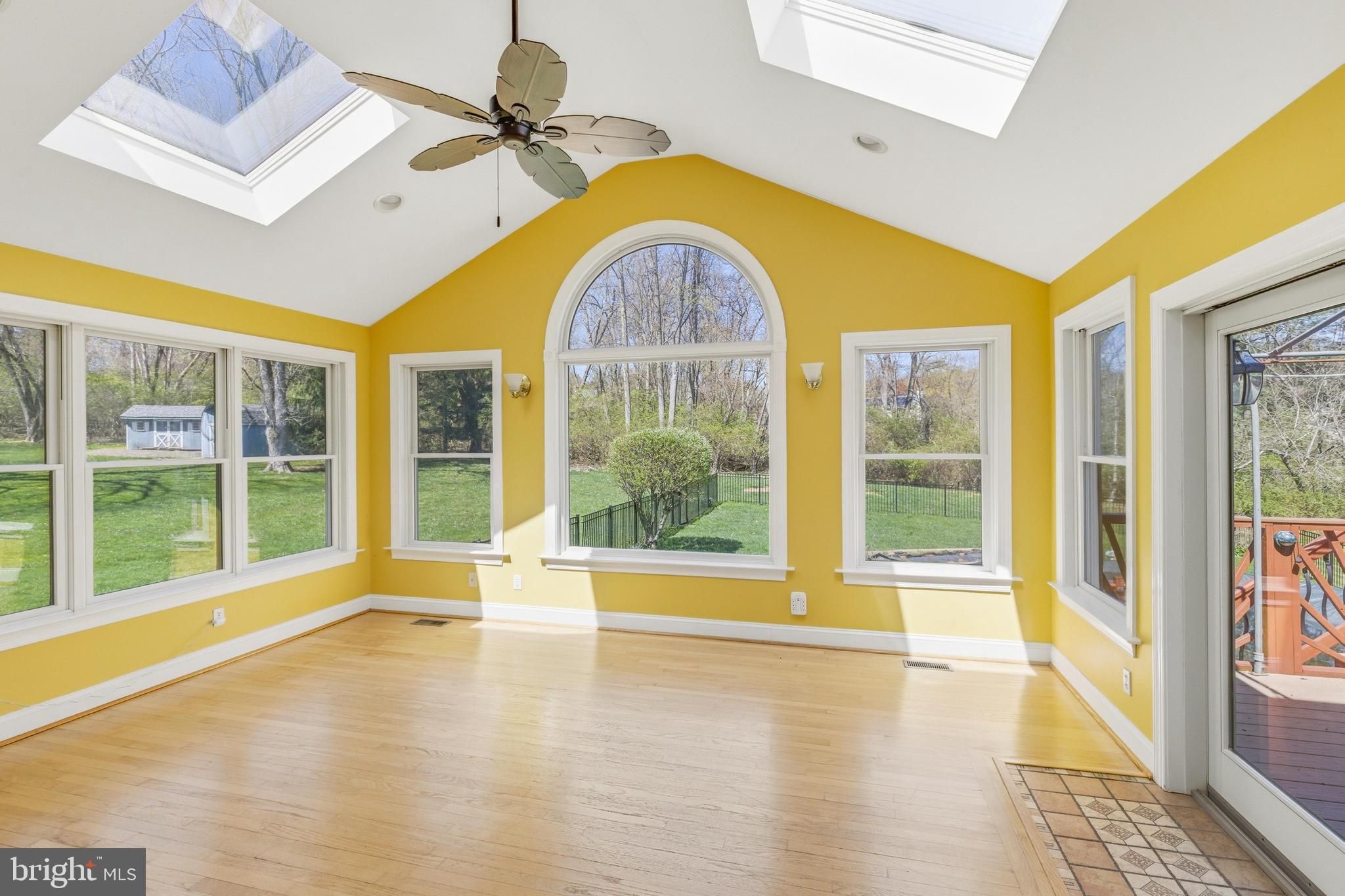 76 Colonial Circle Thornton, PA 19373 - Photo 4 of 42