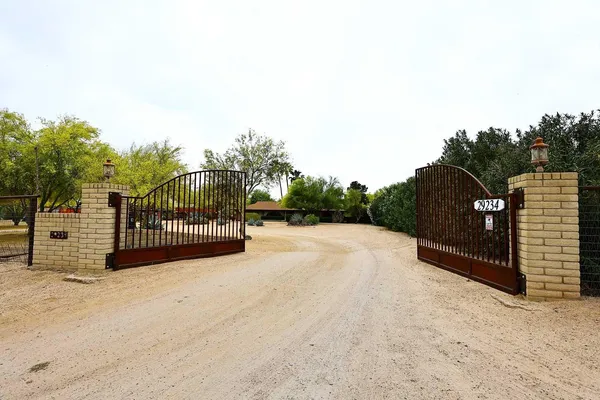 $5,000 | 29234 North 53rd Street, Cave Creek, AZ 85331